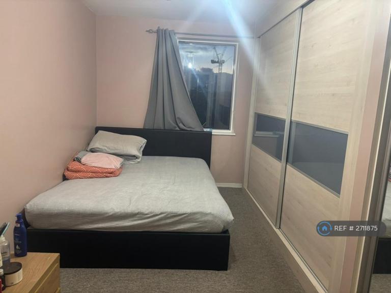 2 bedroom flat in London Road, Isleworth, TW7 (2 bed) (#2711875)