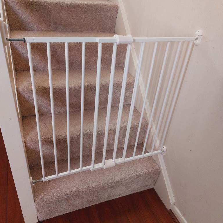 Baby Gate for Stairs - White, Good Condition