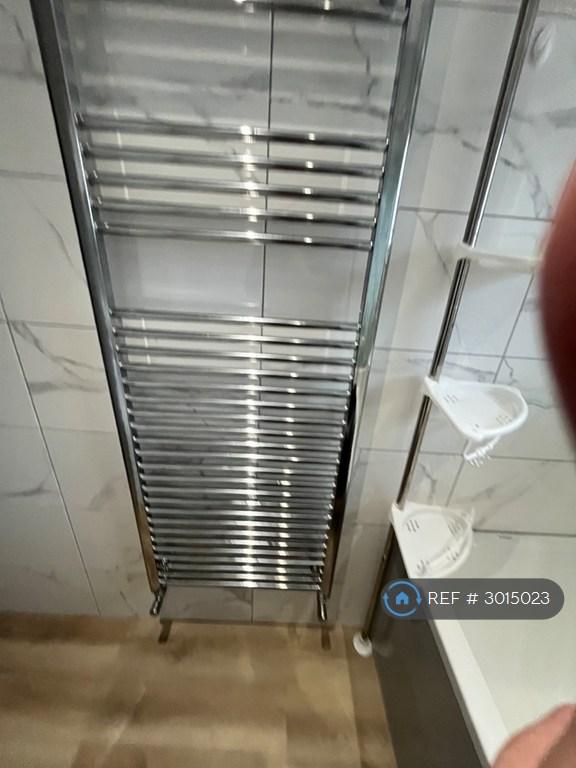 1 bedroom flat in Churchway, Aylesbury, HP17 (1 bed) (#3015023)