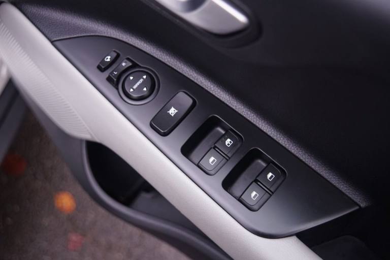 2022 Kia Stonic 1.0 T-GDi MHEV Connect SUV 5dr Petrol Hybrid Manual Euro 6 (s/s) (118 bhp) HATCHB...