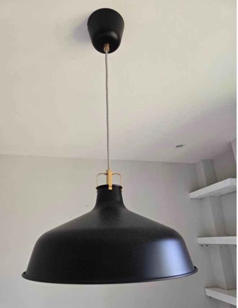 Stylish Black Metal Pendant Light – Good Condition
