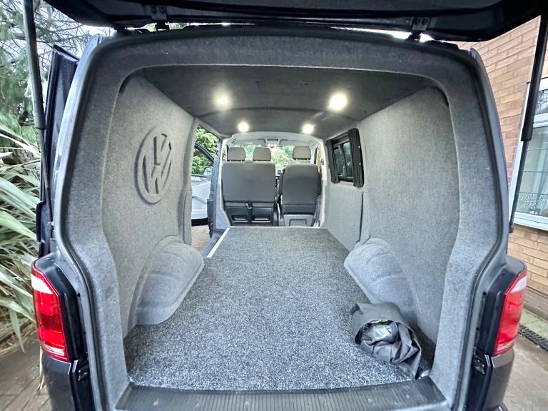 VW TRANSPORTER T6 Highline 150 Tailgate 2018 