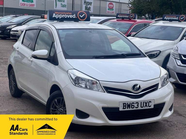 2026 Toyota Yaris 1.0 Dual VVT-i Icon Hatchback 5dr Petrol Multidrive S Euro 5 (99 ps) Hatchback ...