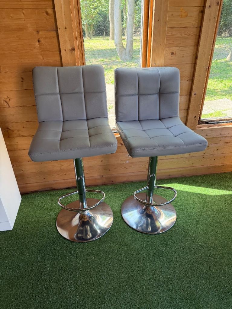 bar Stools - set of 2 adjustable height stools 