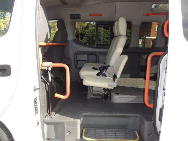  Nissan Urvan NV350 DUAL WHEELCHAIR CARRIER OR CAMPER Petrol Automatic