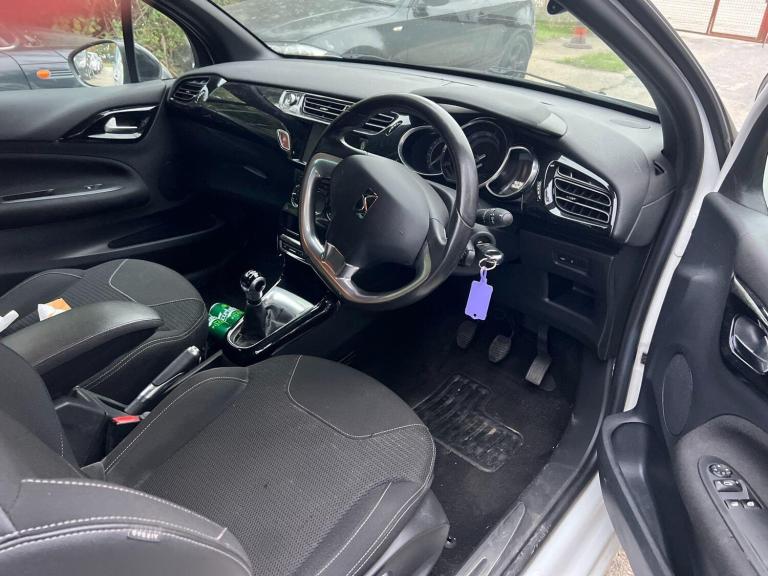 2017 DS Automobiles DS 3 1.2 PureTech 82 Connected Chic 3dr HATCHBACK PETROL Manual