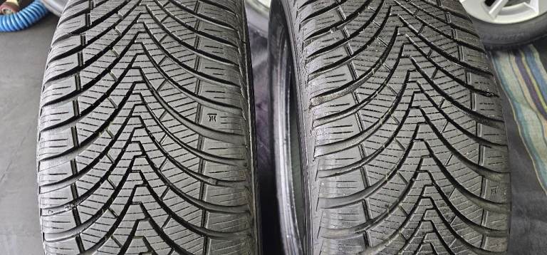 205 55 16   2 x tyres Kumho Solus 4S All Seasons