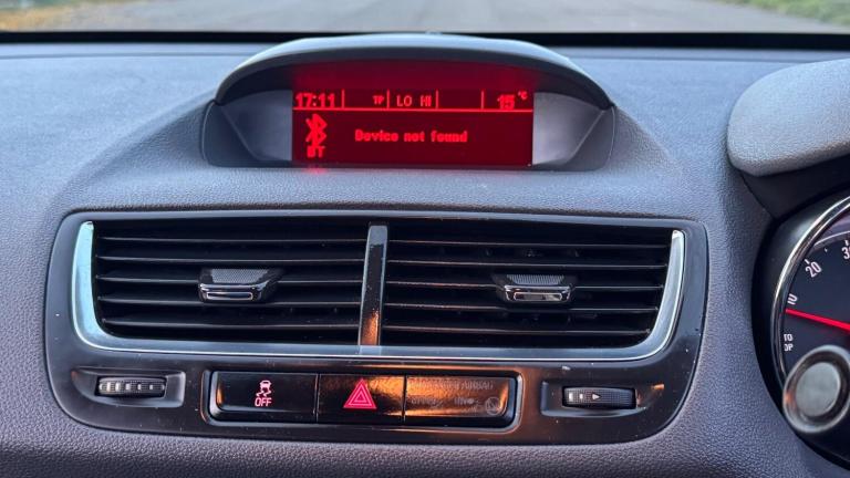 2015 Vauxhall Mokka 1.6i SE 2WD Euro 6 (s/s) 5dr HATCHBACK Petrol Manual