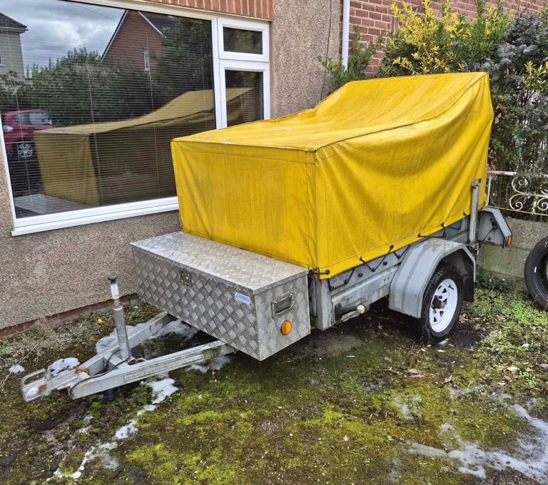 Paxton Trailer with storage box