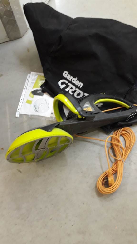 hedge trimmer