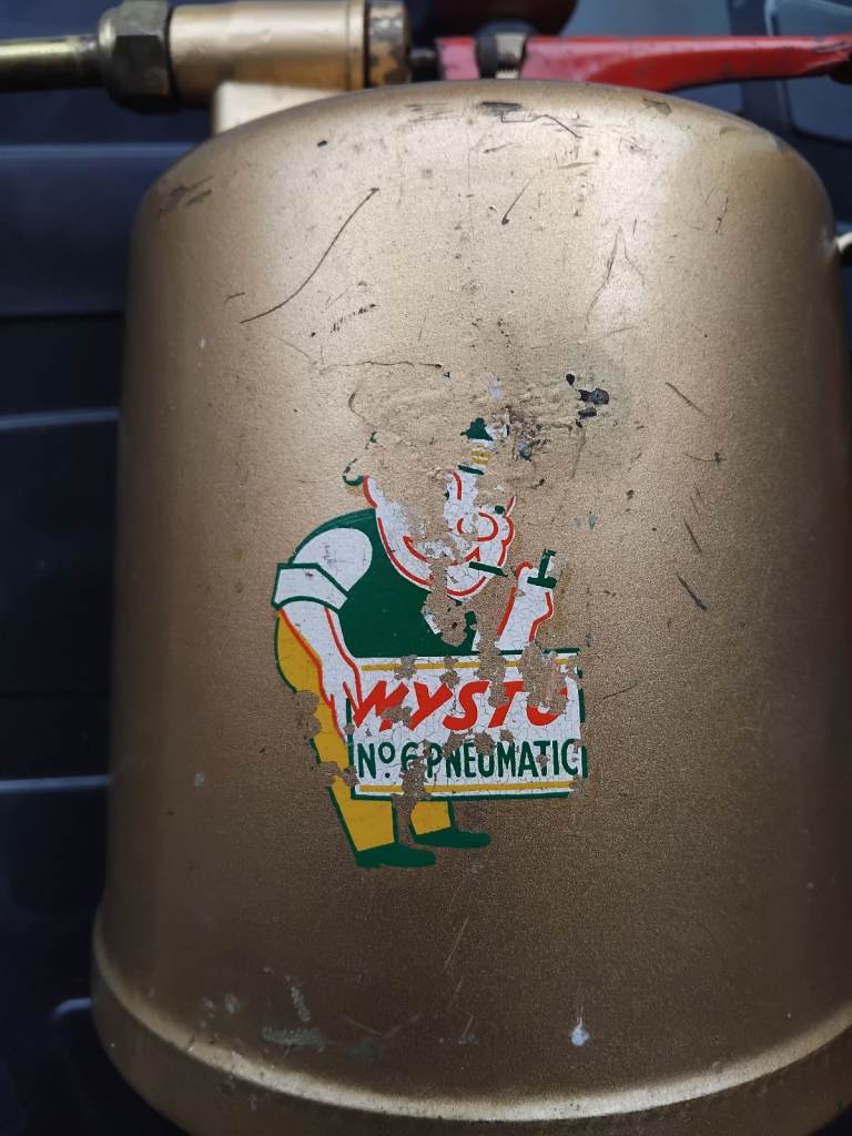 Vintage Mysto Pneumatic Air Garden Greenhouse Plant Flower Sprayer Home Decor, collectable can. 