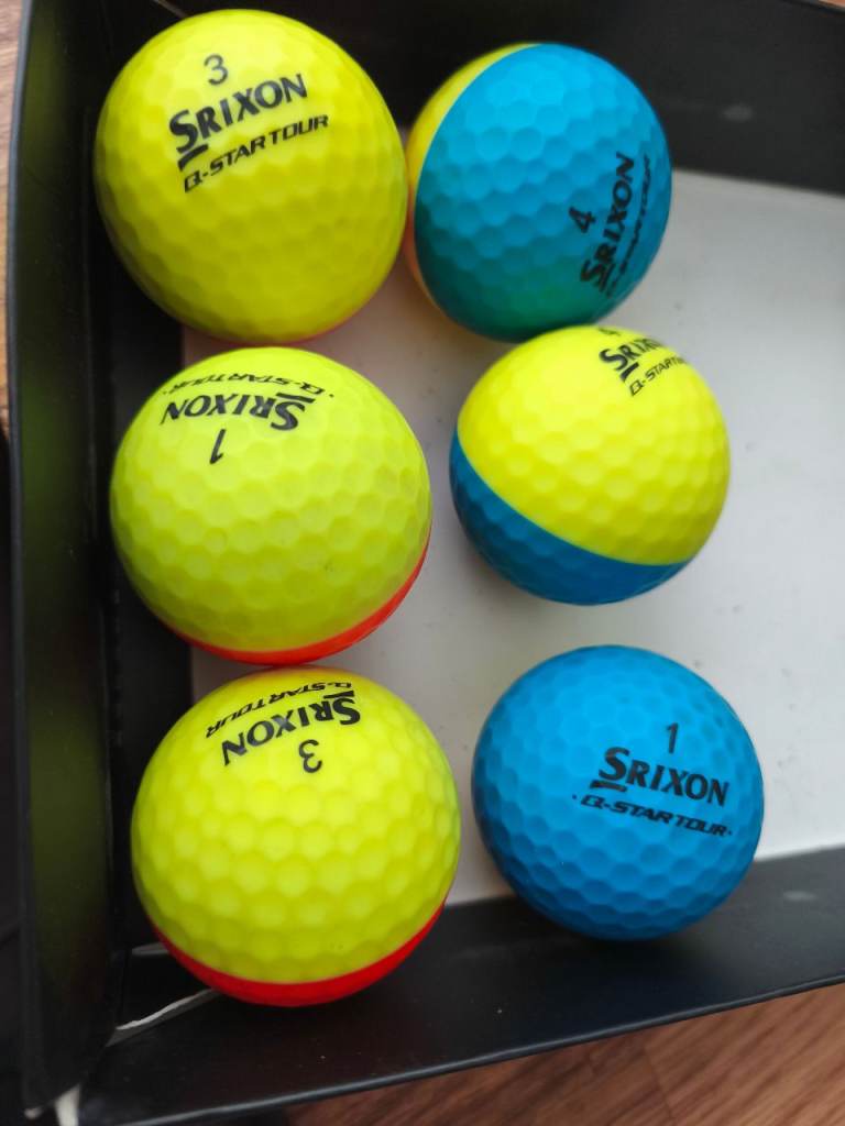 6x SRIXON Q-STAR TOUR Golf Balls – Multicol grade Aoured, Good Condition