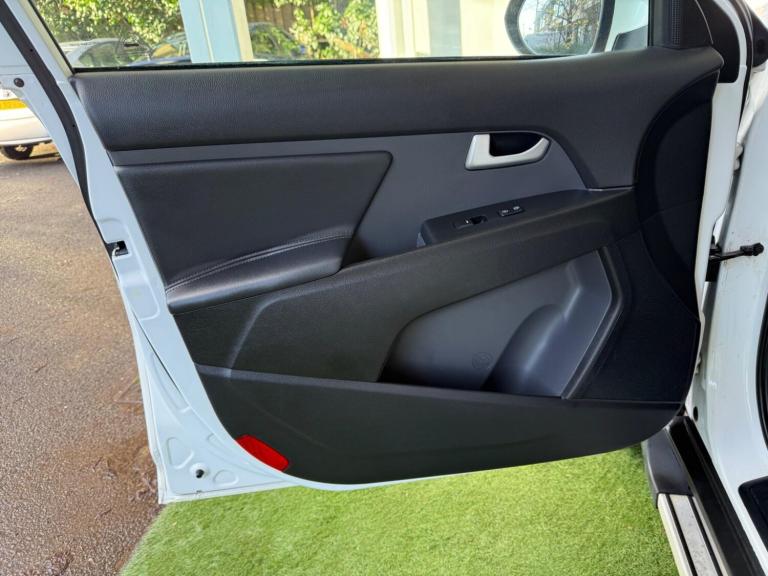 2015 Kia Sportage 2.0 CRDi KX-3 AWD Euro 5 5dr ESTATE Diesel Manual