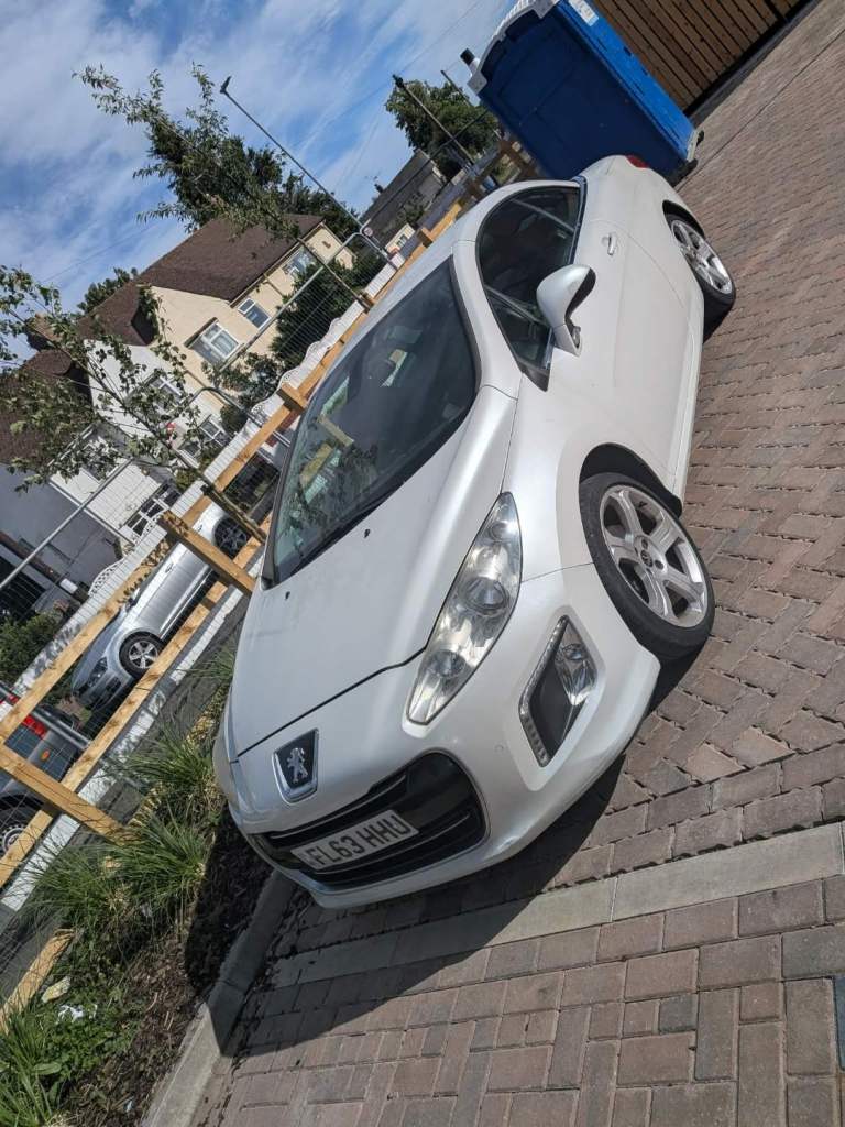 Peugeot, 308, Convertible, 2013, Manual, 1997 (cc), 2 doors
