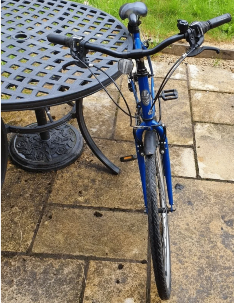 Mens Apollo Transfer Hybrid Bike with Slime Sealant - Collect Today