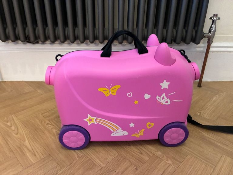 Pink pig Trunki Ride-On pull along Suitcase - Good Condition