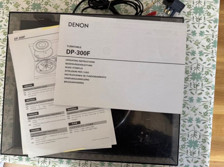 Denon DP-300f vinyl record player £140 Ono 