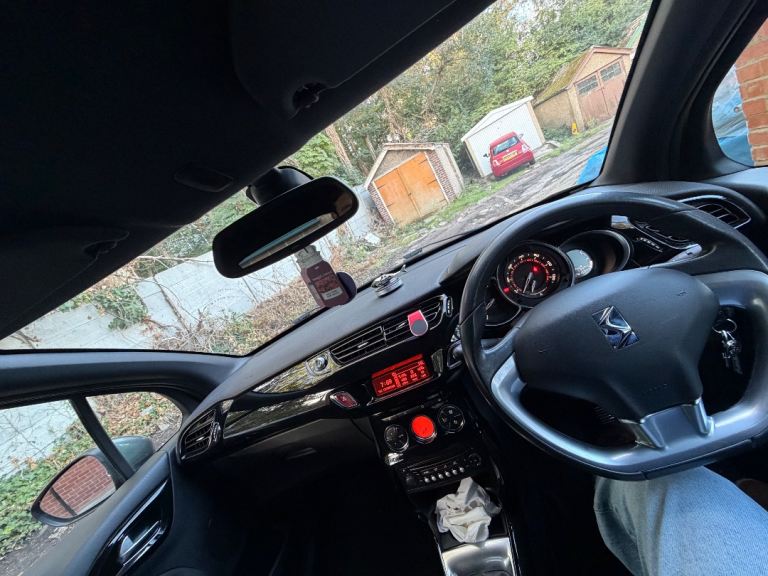 Citroen, DS3, Hatchback, 2014, Manual, 1598 (cc), 3 doors