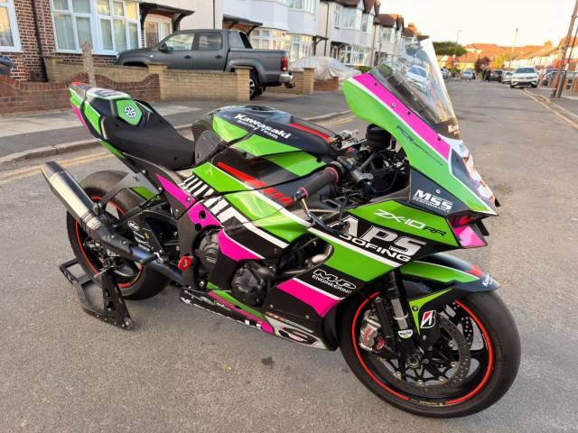 Kawasaki, Ninja ZX 10, 2016, 998 (cc) | in Morden, London | Gumtree