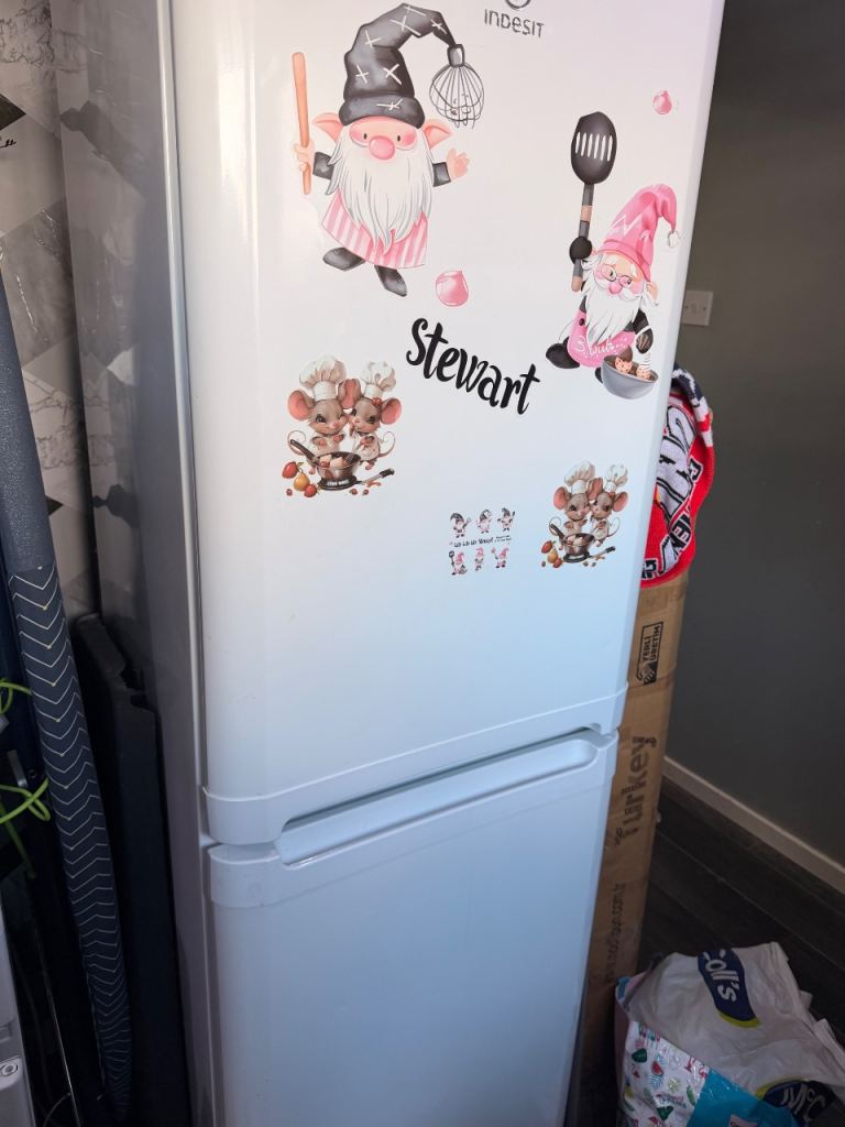 Indesit White Fridge Freezer – Good Working Order