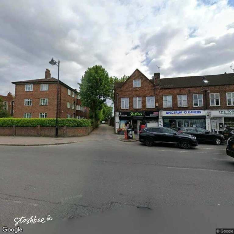 Garage to rent in Wallington (SM6) | Stashbee