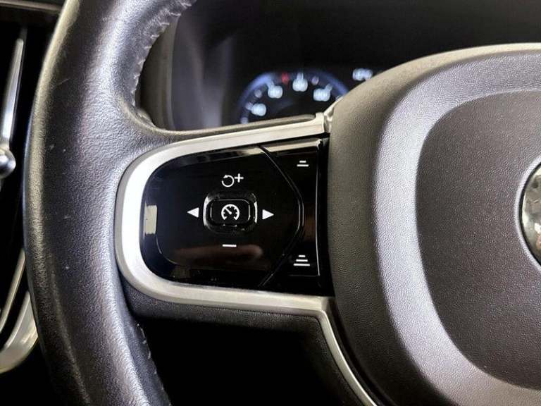 2020 Volvo V90 2.0 B4 MHEV Momentum Auto Euro 6 (s/s) 5dr Automatic Estate Hybrid Automatic