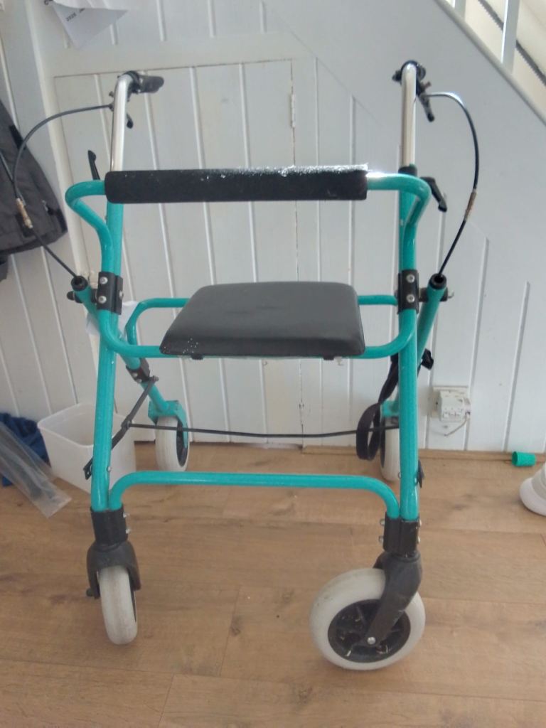 Mobility walker