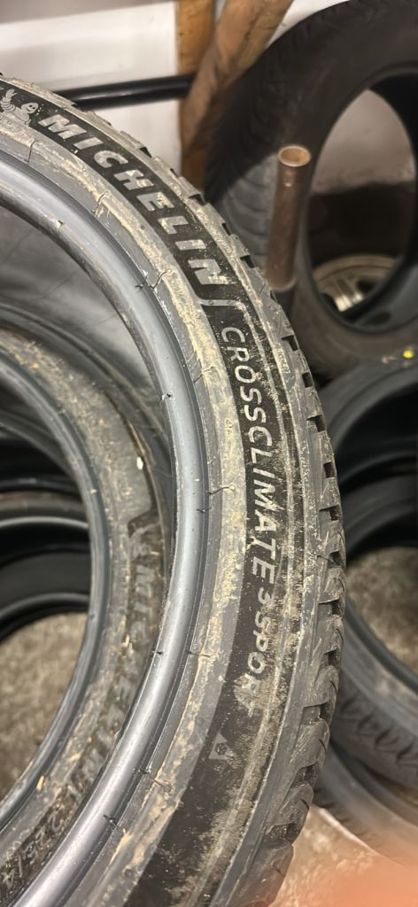 Michelin cross climate 3 sports 225/40/18 