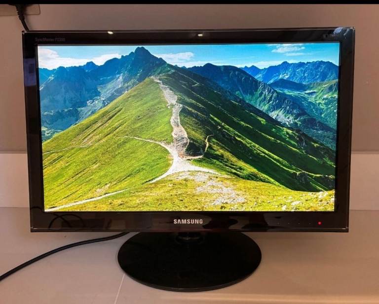 PC MONITOR SAMSUNG 23 INCH built-in SPEAKERS 
