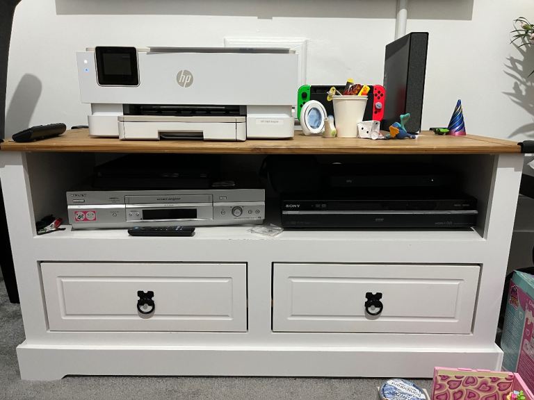 Wooden TV Media Stand with drawers