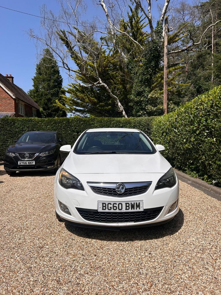 Vauxhall, ASTRA, Hatchback, 2010, Manual, 1364 (cc), 5 doors