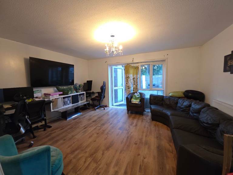 3 bed house 