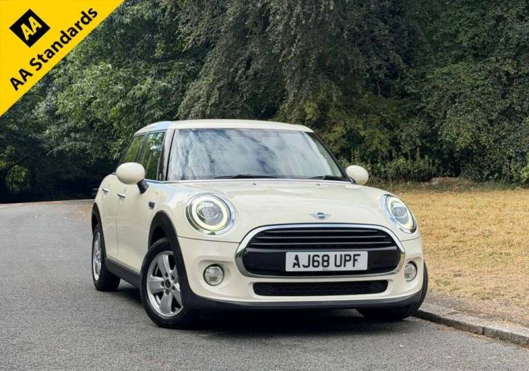 2019 MINI Hatch 1.5 Cooper Classic Hatchback 5dr Petrol Manual Euro 6 (s/s) (136 ps) Hatchback Pe...