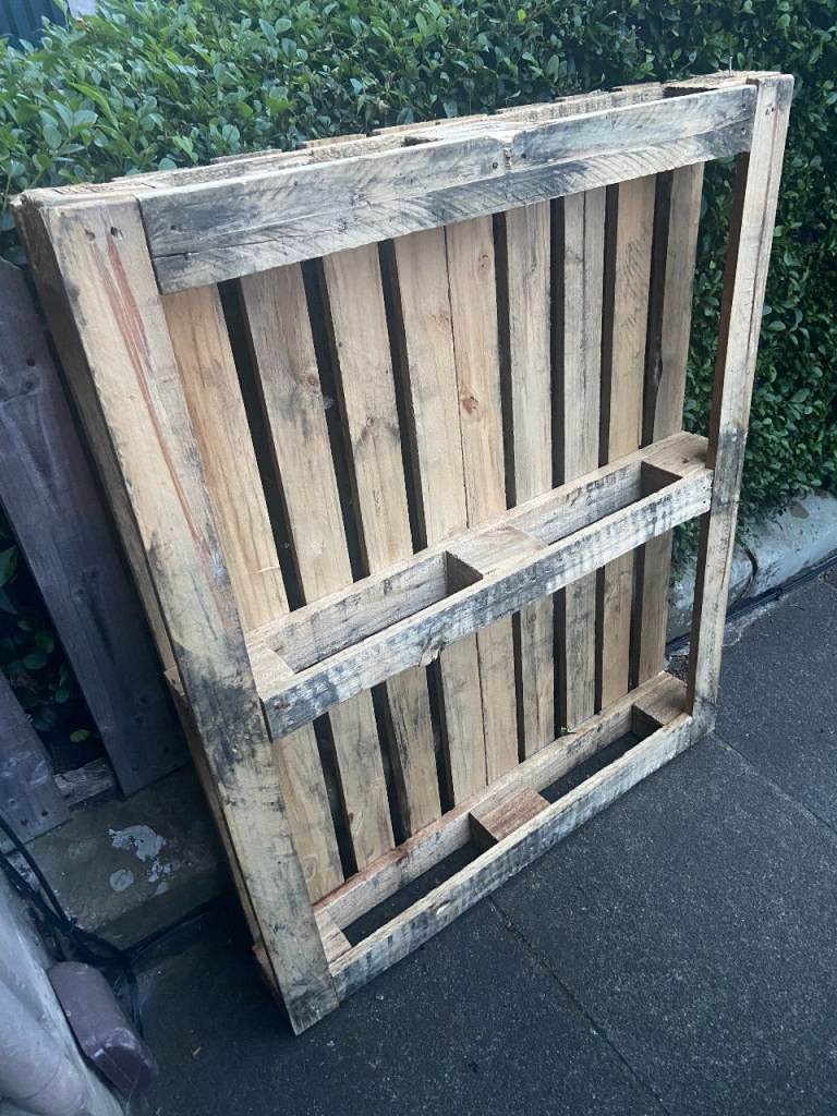 Wooden Pallet and several wooden planks available FREE