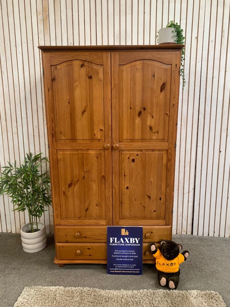 Solid Pine Double Wardrobe with 2 Base Drawers – Freestanding Bedroom Storage. 