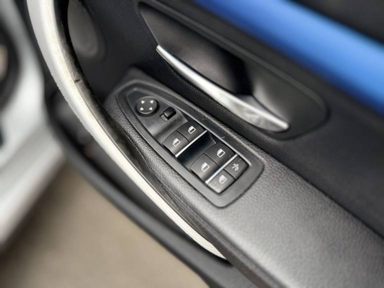 2018 BMW 3 Series 320d xDrive M Sport 5dr Step Auto [Business Media] HATCHBACK DIESEL Automatic