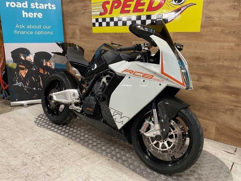 KTM RC8 1190 2011