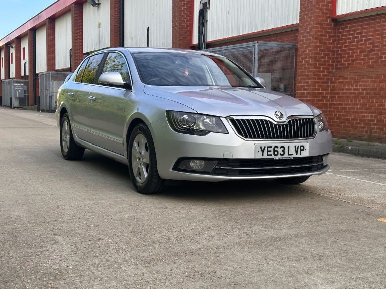 Skoda, SUPERB, Hatchback, 2013, Semi-Auto, 1968 (cc), 5 doors