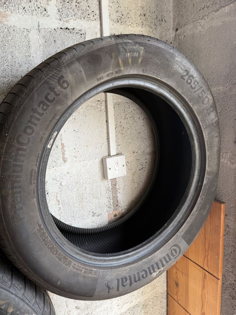 Tyre continental 265/50/19