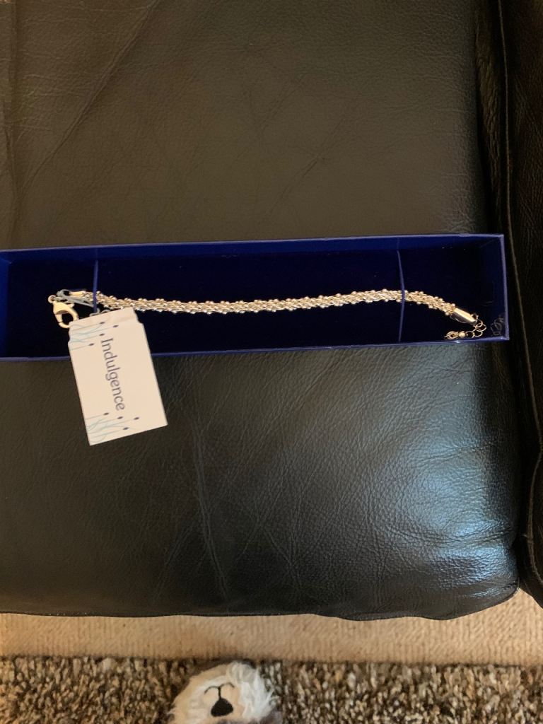Indulgence bracelet 
