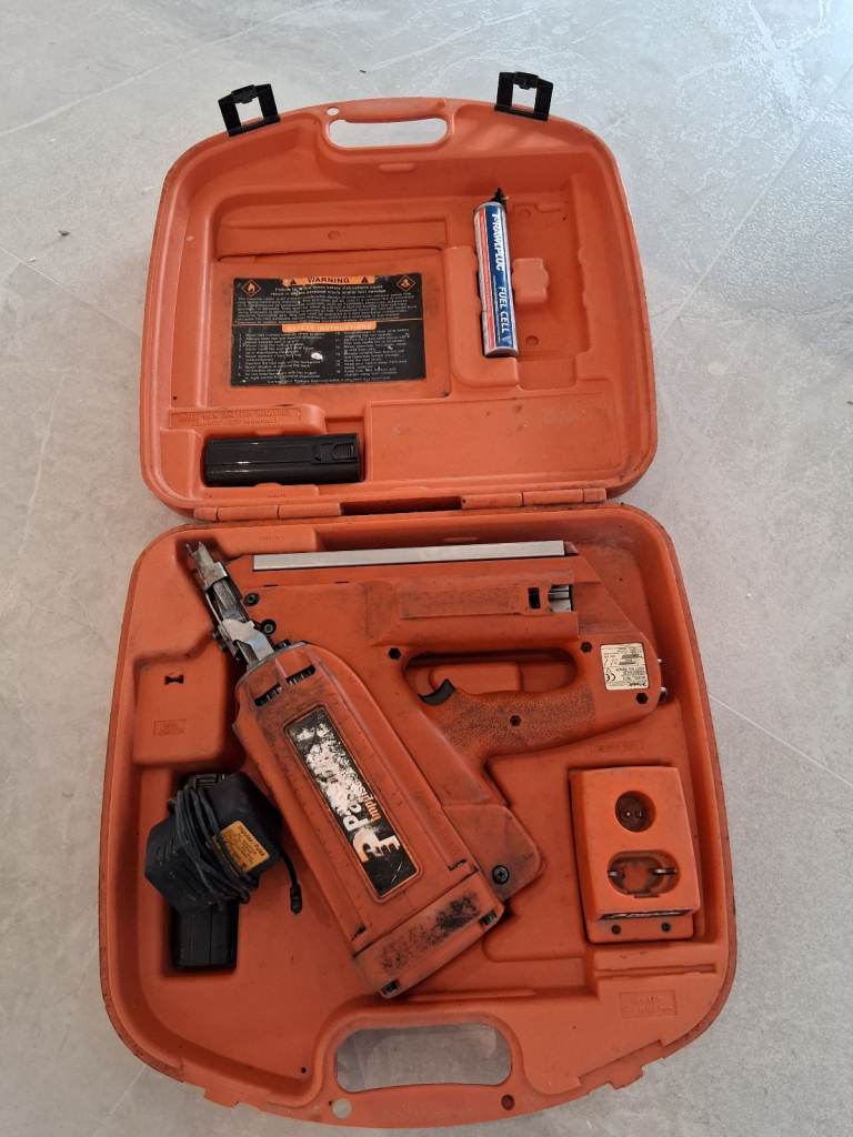 Paslode im350 nail gun 1st fix nailer