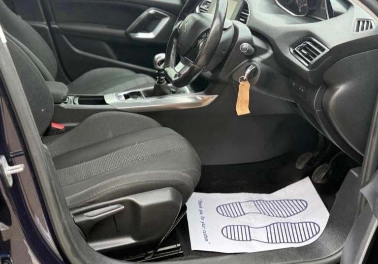 2016 Peugeot 308 1.2 PureTech 130 Allure 5dr HATCHBACK PETROL Manual