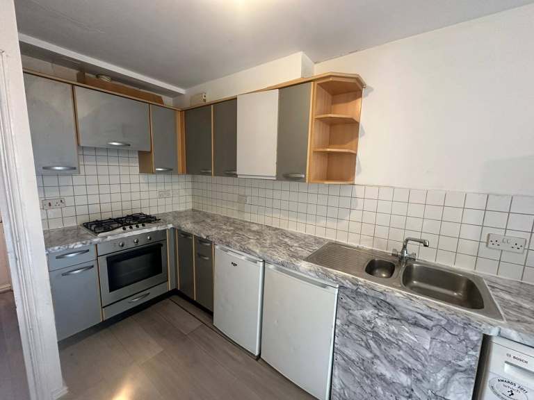 4 Bed 3 Bathroom Terraced House to Rent in Barking, Ilford - IG1 2LB