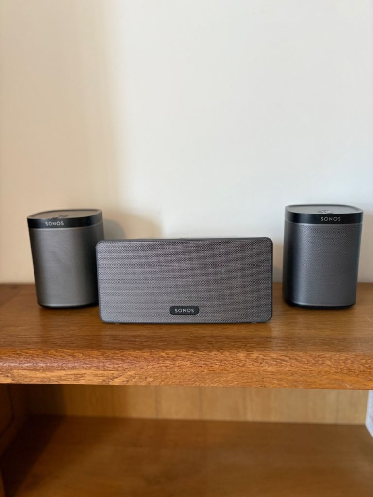 Sonos Speaker Bundle. Play:3 + 2x Play:1. Black.