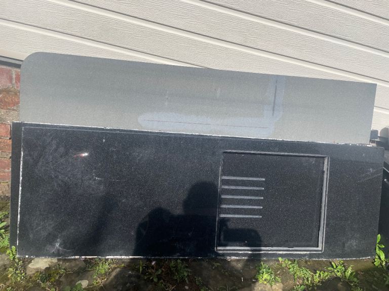 Granite kitchen worktops (black)