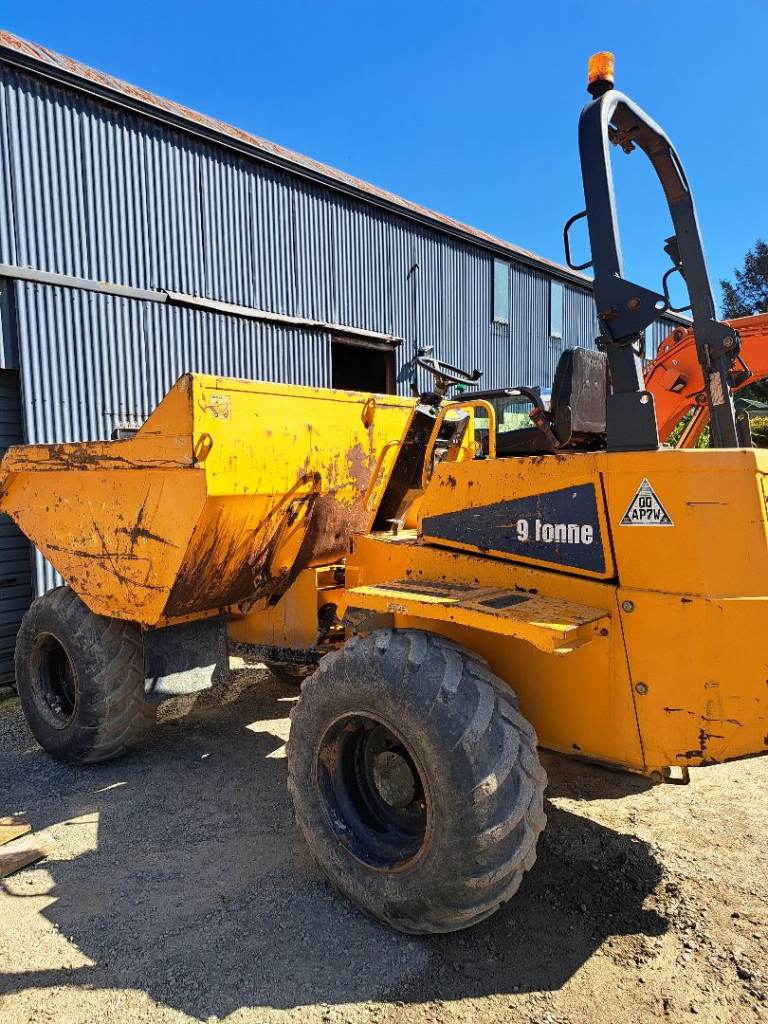 Thawites 9 ton dumper 