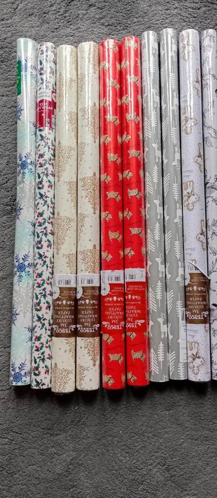 Christmas wrapping paper 