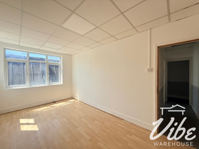 Office to Rent in Enfield, EN3