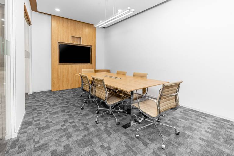 Staines - TW18 3BA \ Large Office Space with a Flexible Layout