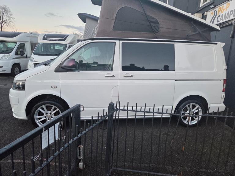 Volkswagen Transporter Camper DIESEL MANUAL 2013/13